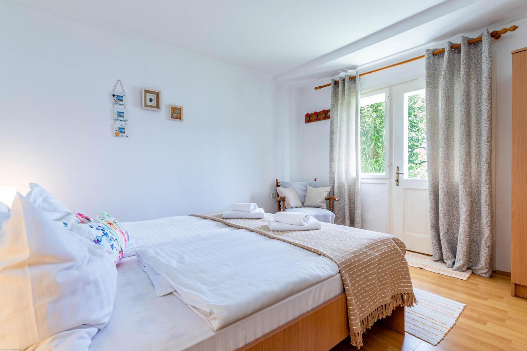 Apartments Katarina Baska  Bagian luar foto
