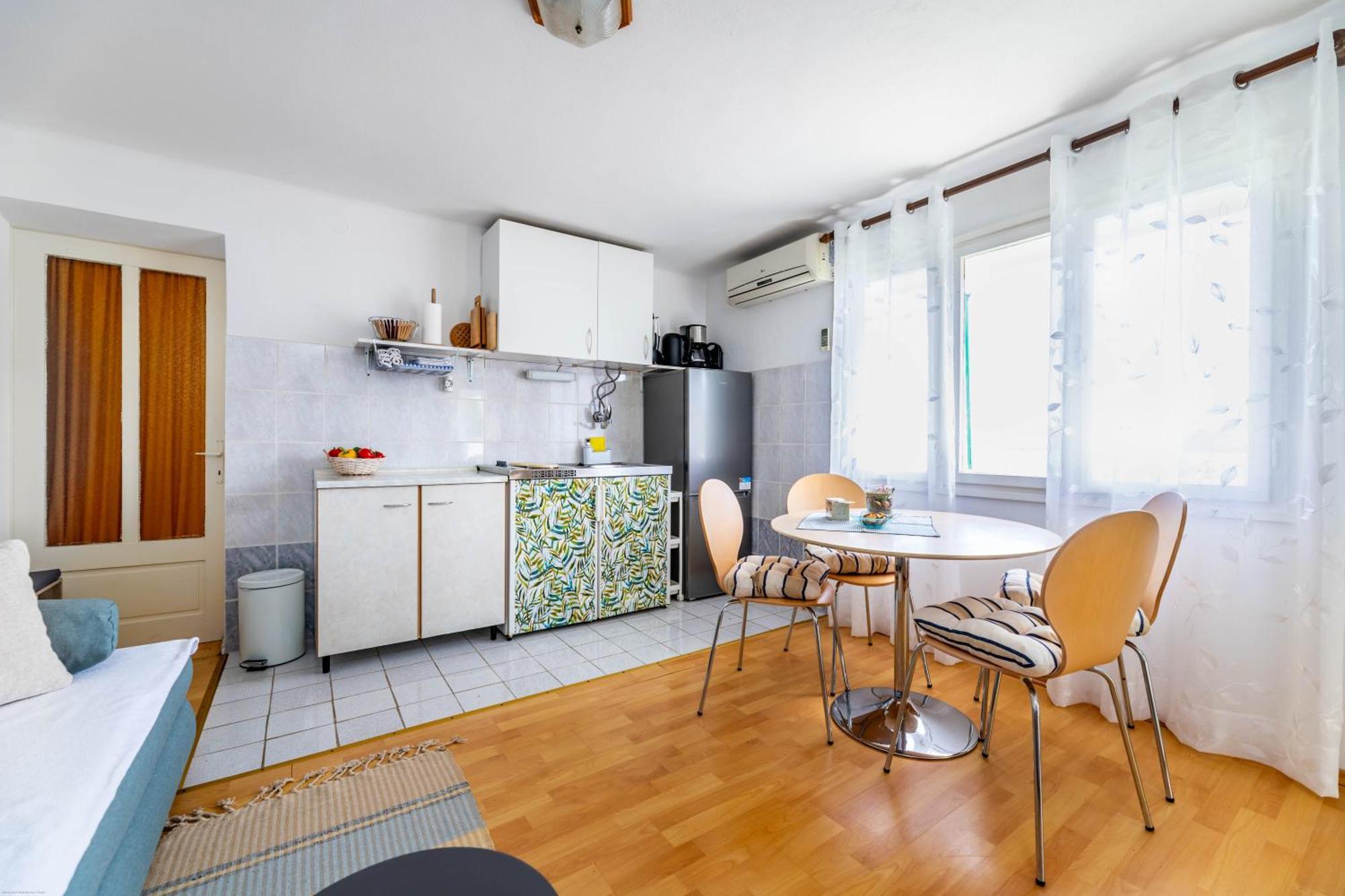 Apartments Katarina Baska  Bagian luar foto