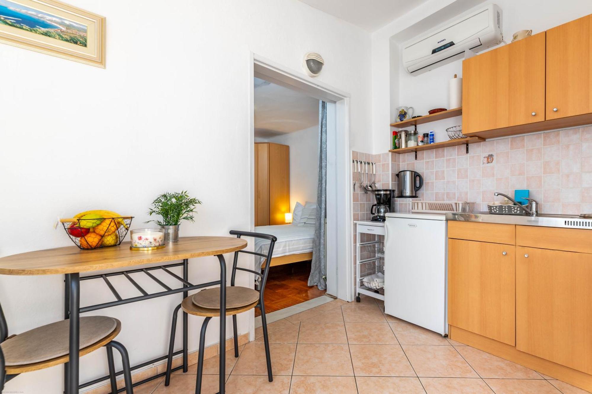 Apartments Katarina Baska  Bagian luar foto